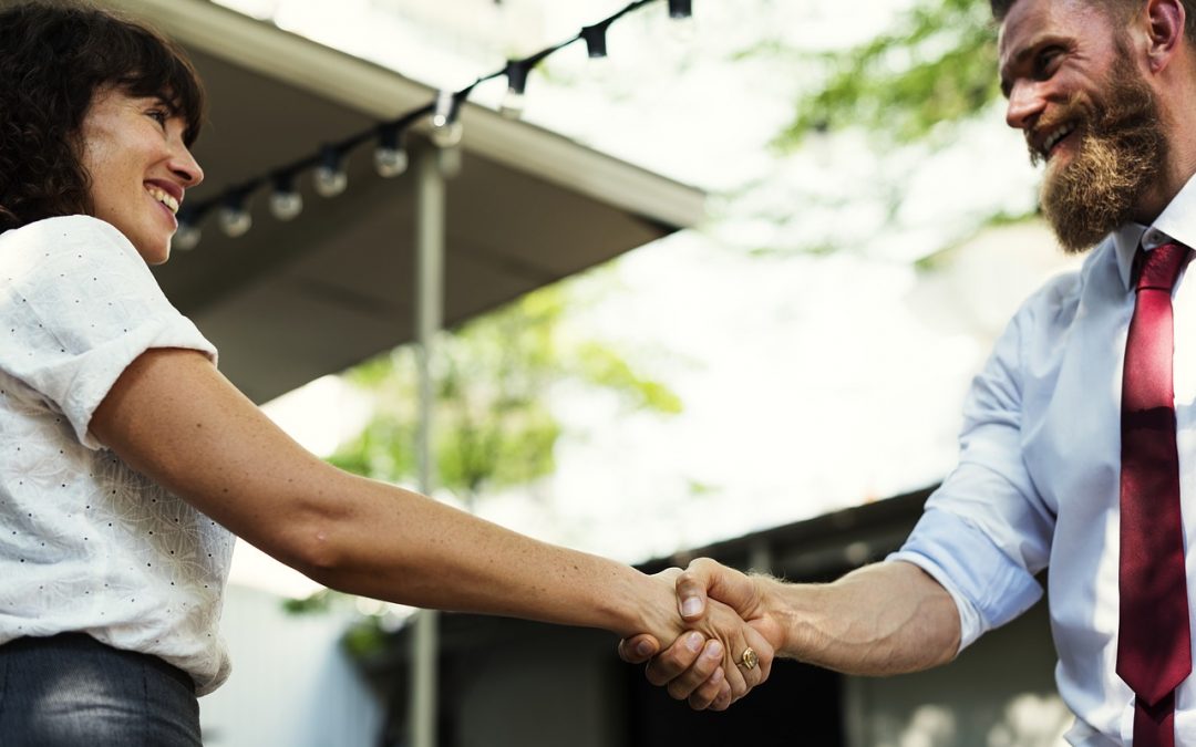 Learn English Speaking – How to call someone or address someone