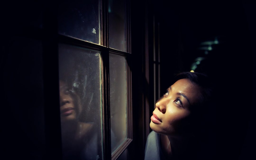 Phrasal verbs with look