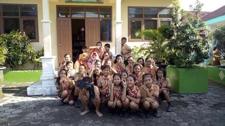 The Beautiful Poetry of Queensha Putri My child chatisifeds