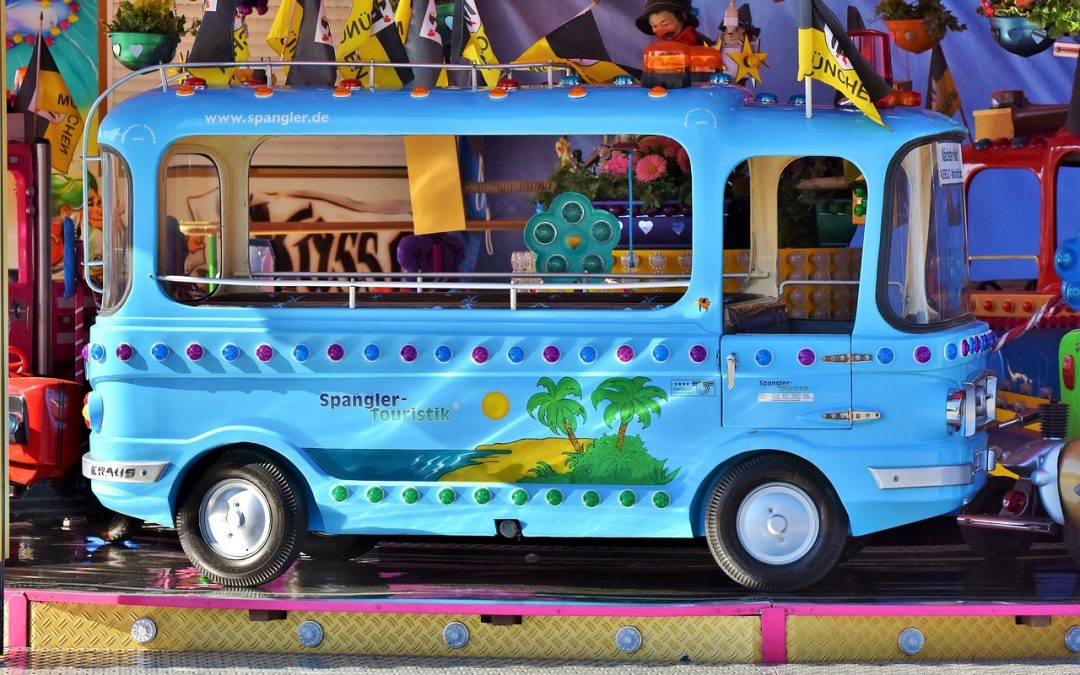 English Idioms With Videos By EnM-Learn (2019 Edition 1)